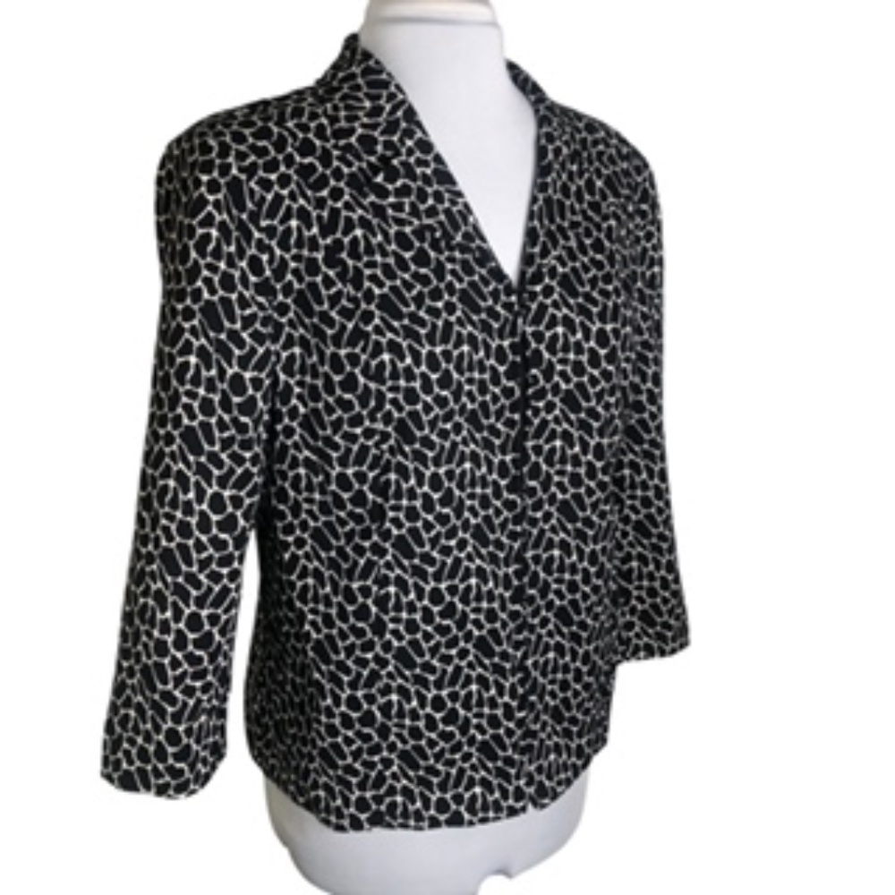 Molly & Maxx Full Front Zip Animal Print 3/4 Sleeve Fully Lined Jacket Size L